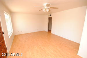 2722 W Tuckey Ln, Phoenix, AZ 85017 photo 2