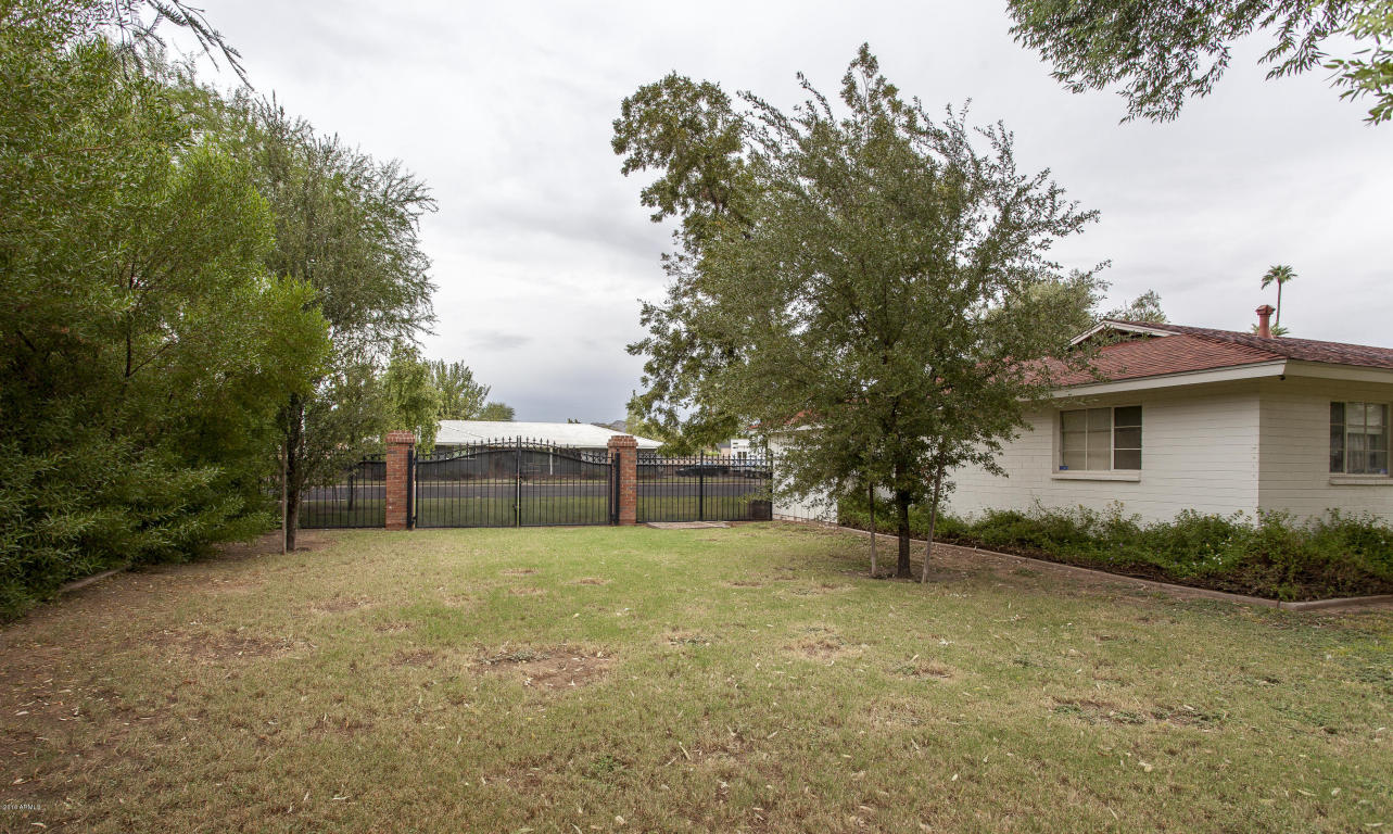 3227 E Glenrosa Ave, Phoenix, AZ 85018 photo 11