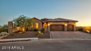 2011 N Steele Cir, Mesa, AZ 85207 photo 1