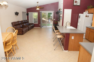 604 E Cantebria Dr, Gilbert, AZ 85296 photo 3