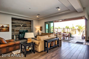 3128 E Half Hitch Pl, Phoenix, AZ 85050 photo 4