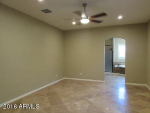 1575 E Kings Ct, Gilbert, AZ 85234 photo 4