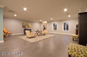 1509 Earll Dr, Phoenix, AZ 85014 photo 4