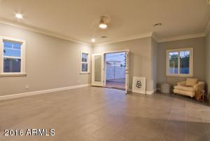 1509 Earll Dr, Phoenix, AZ 85014 photo 11