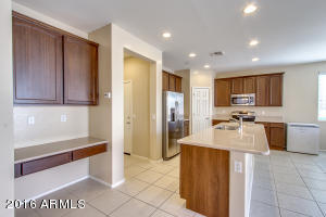 2216 E Brigadier Dr, Gilbert, AZ 85298 photo 4