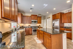 3967 E Cat Balue Dr, Phoenix, AZ 85050 photo 22