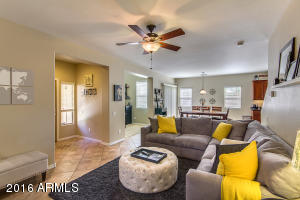 3967 E Cat Balue Dr, Phoenix, AZ 85050 photo 13