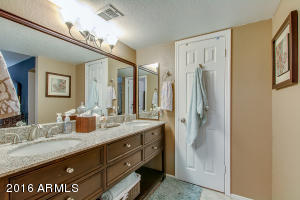 1041 E Topeka Dr, Phoenix, AZ 85024 photo 14