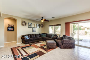 2702 E Blue Spruce Ln, Gilbert, AZ 85298 photo 14