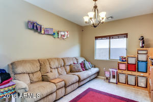 2702 E Blue Spruce Ln, Gilbert, AZ 85298 photo 5