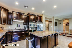 2702 E Blue Spruce Ln, Gilbert, AZ 85298 photo 10