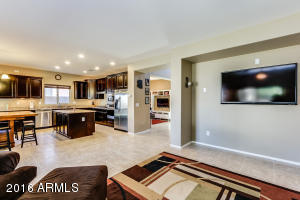 2702 E Blue Spruce Ln, Gilbert, AZ 85298 photo 16
