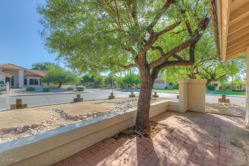 5652 E Huber St, Mesa, AZ 85205 photo 2