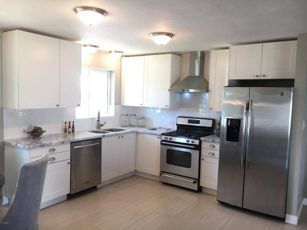902 E Berridge Ln, Phoenix, AZ 85014 photo 5