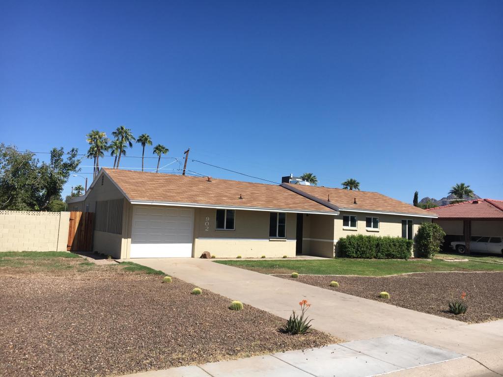 902 E Berridge Ln, Phoenix, AZ 85014 photo 3