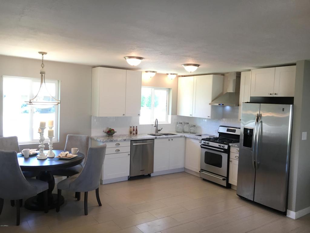 902 E Berridge Ln, Phoenix, AZ 85014 photo 6