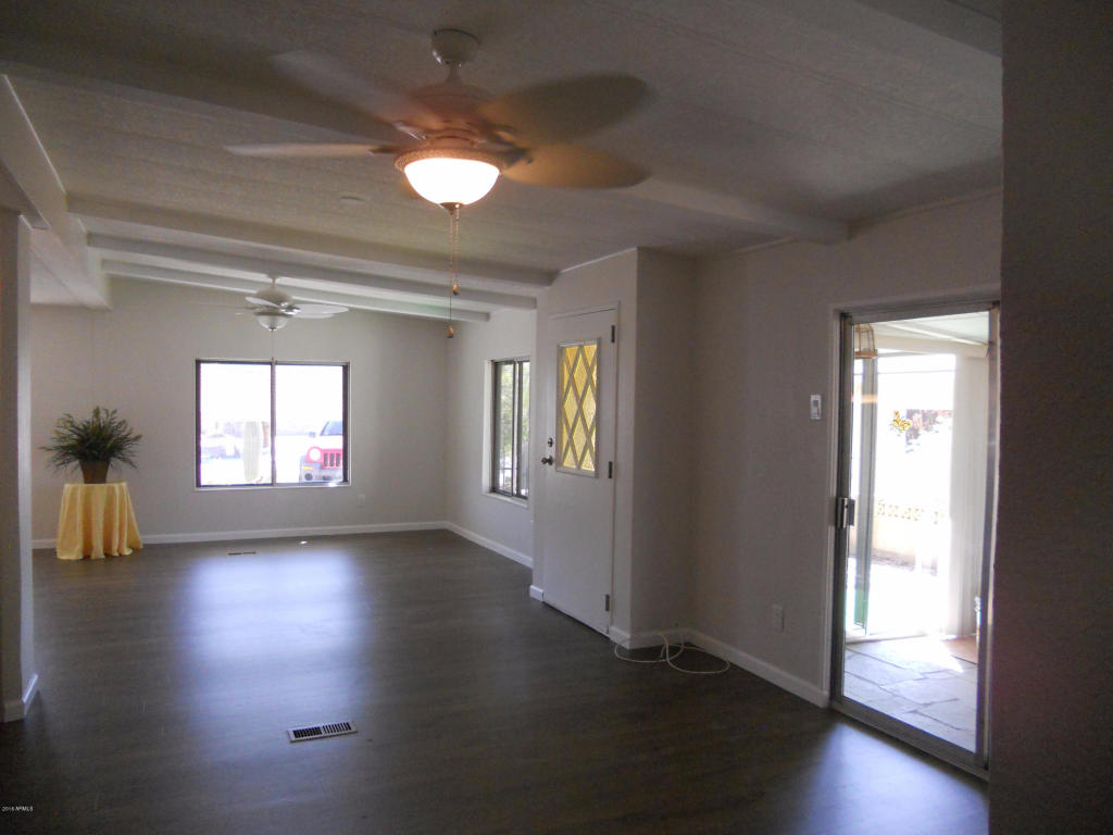 1530 E Anderson Dr, Phoenix, AZ 85022 photo 5