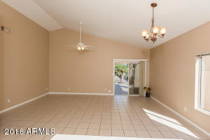 938 E Mission Dr, Tempe, AZ 85283 photo 8