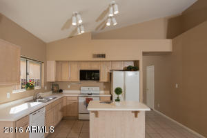 938 E Mission Dr, Tempe, AZ 85283 photo 6