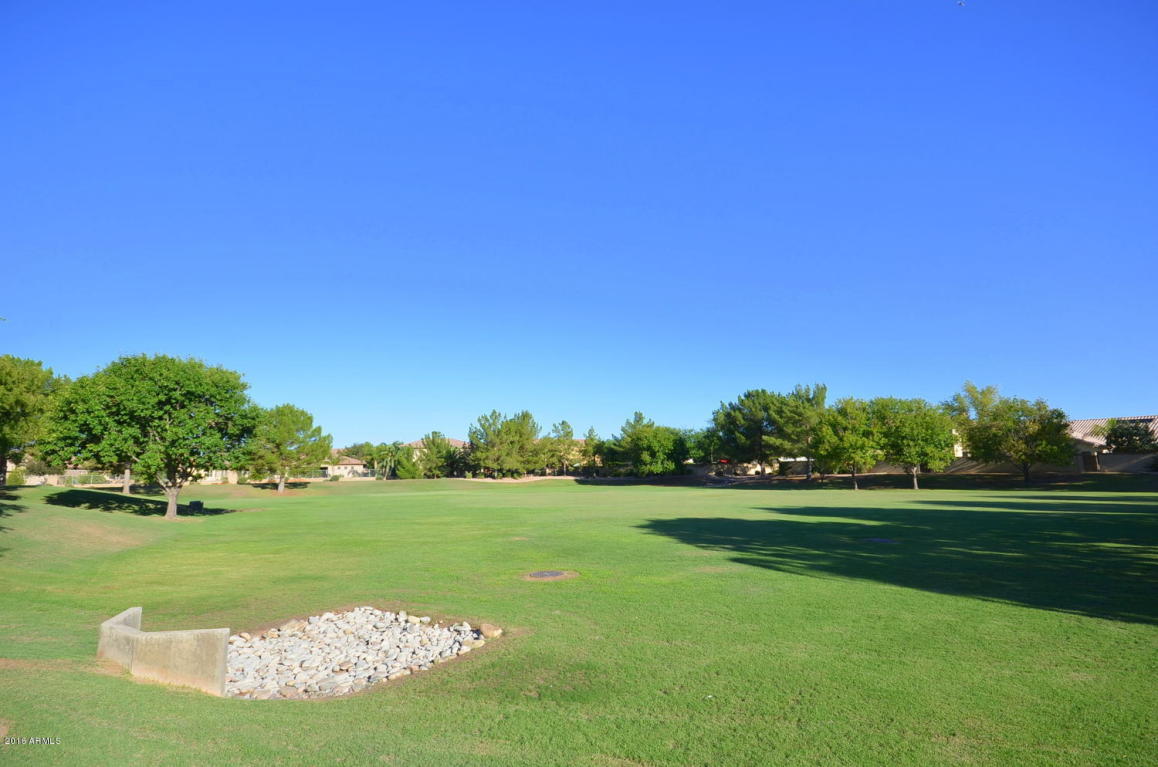 336 S Tiago Dr, Gilbert, AZ 85233 photo 36