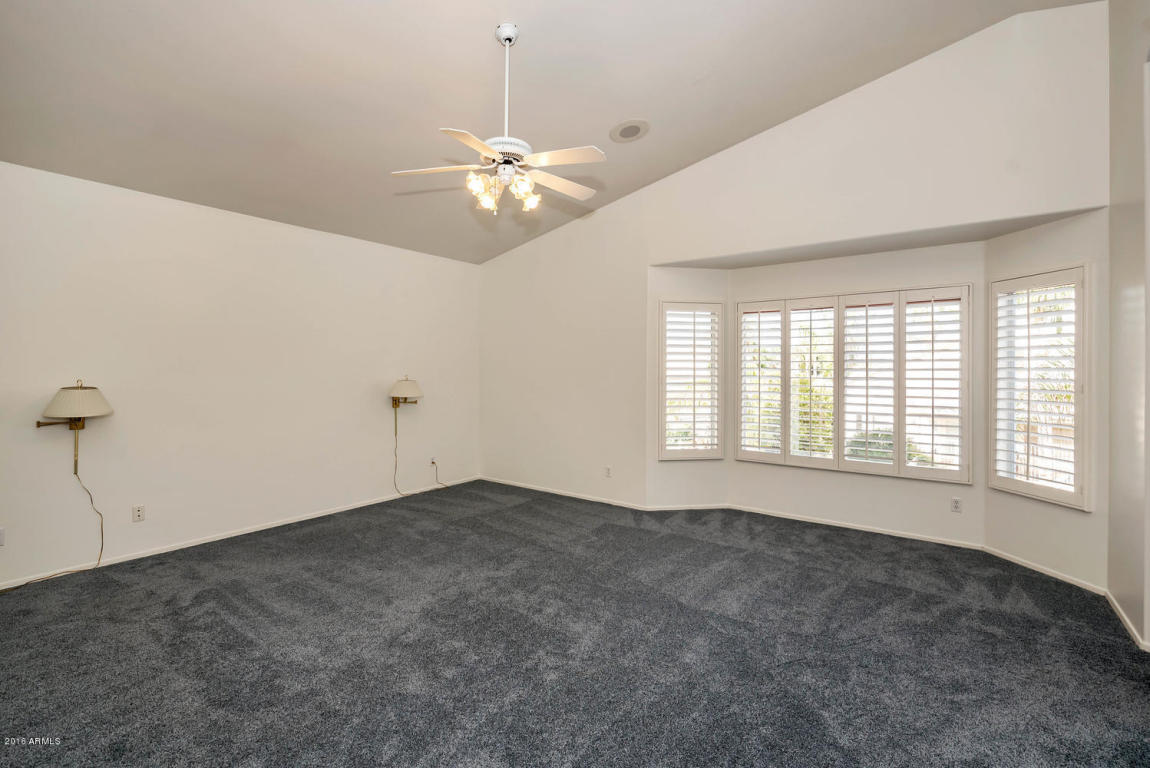 336 S Tiago Dr, Gilbert, AZ 85233 photo 14