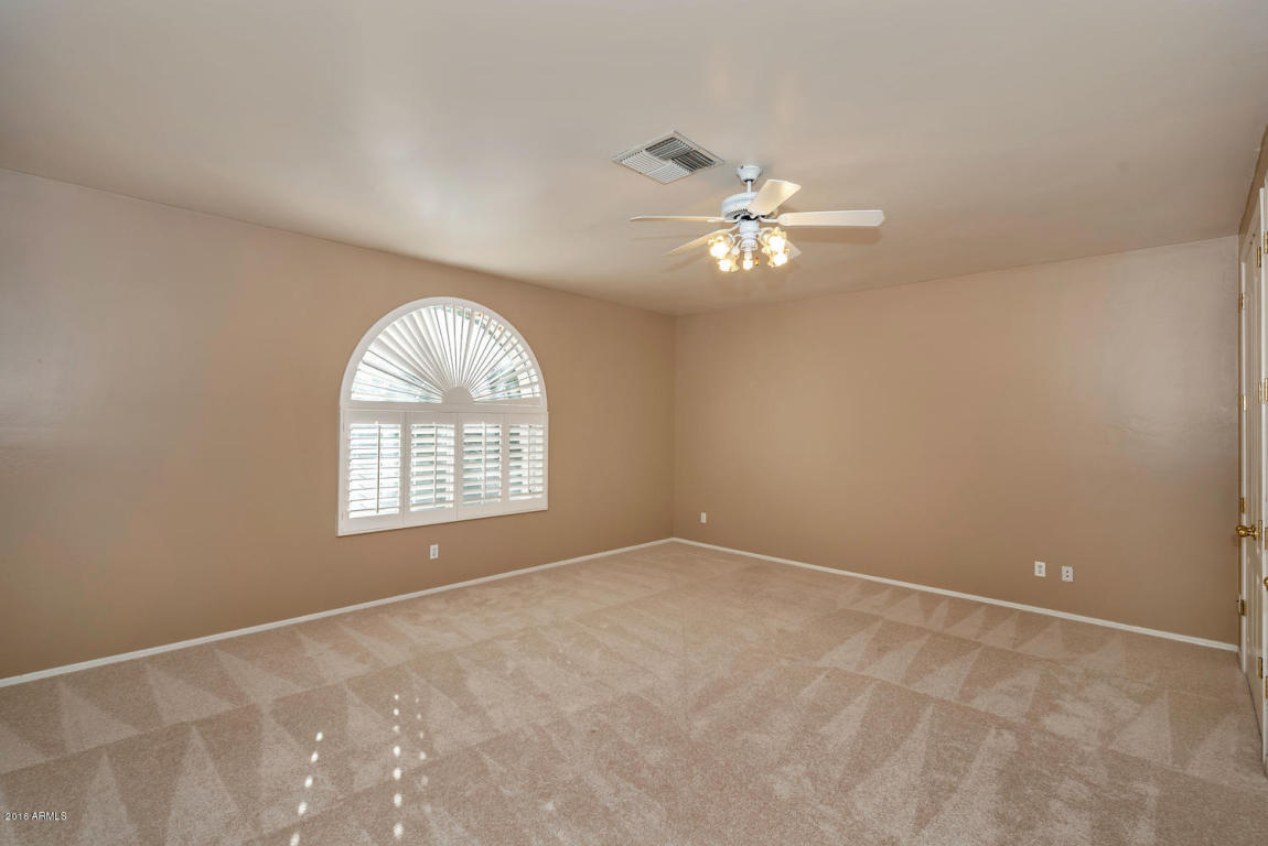 336 S Tiago Dr, Gilbert, AZ 85233 photo 19