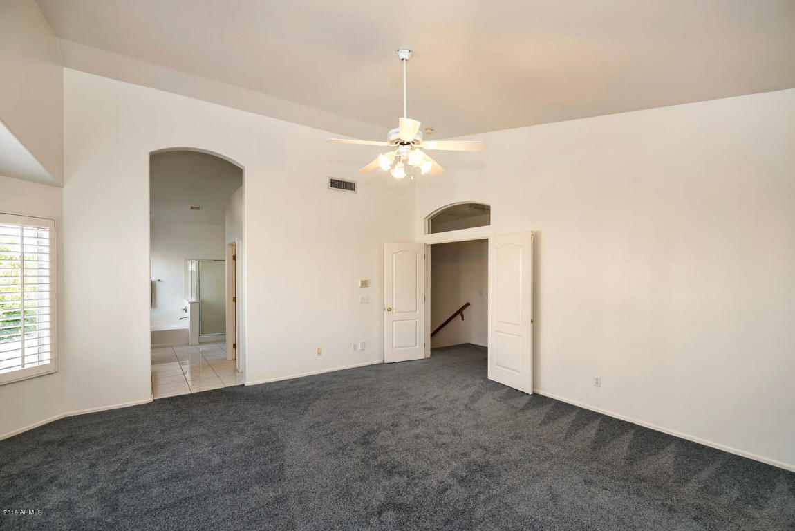 336 S Tiago Dr, Gilbert, AZ 85233 photo 15