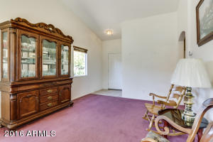 1017 E Bowker St, Phoenix, AZ 85040 photo 5