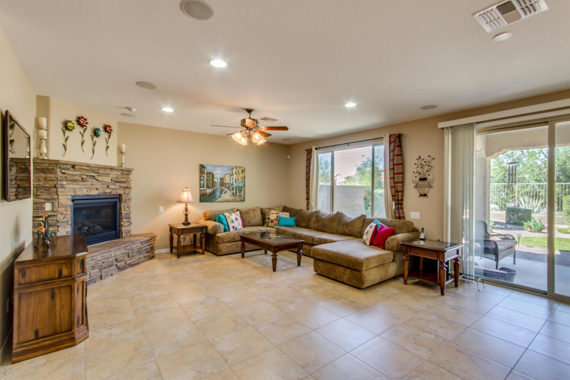 3740 E Matthew Dr, Phoenix, AZ 85050 photo 22