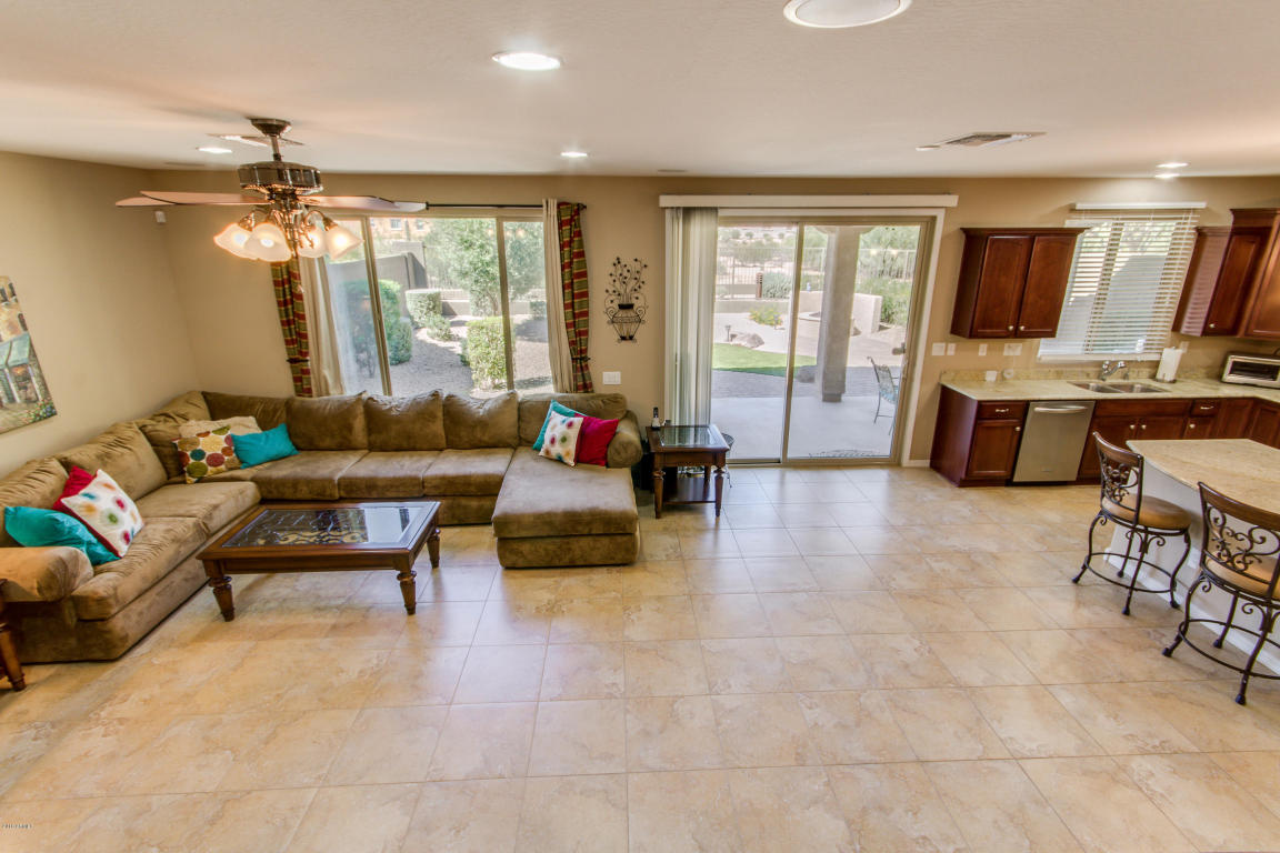 3740 E Matthew Dr, Phoenix, AZ 85050 photo 25