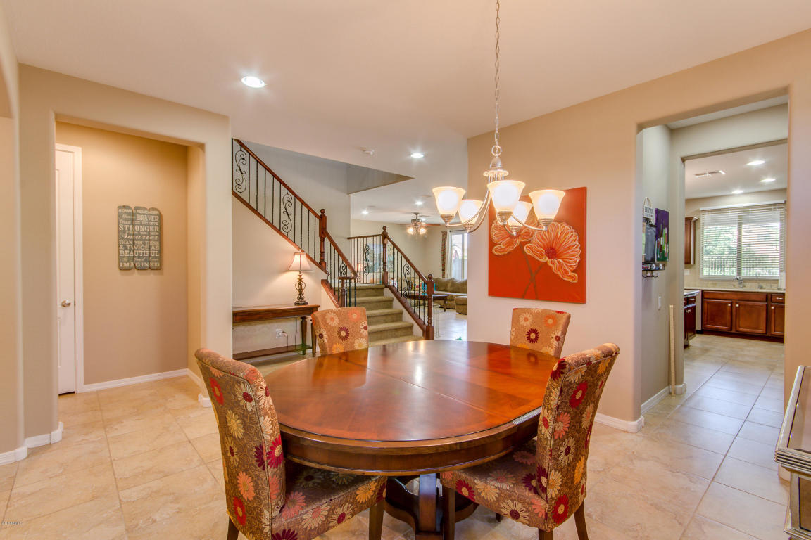3740 E Matthew Dr, Phoenix, AZ 85050 photo 19