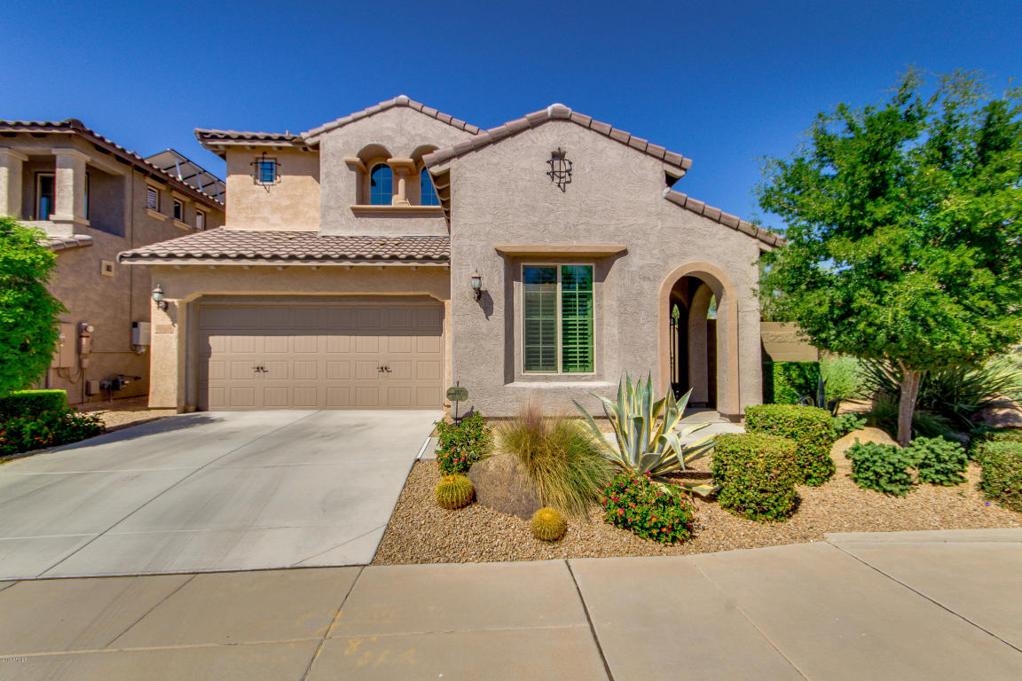 3740 E Matthew Dr, Phoenix, AZ 85050 photo 2