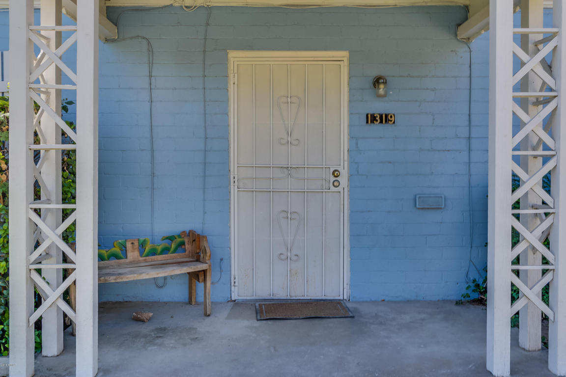 1319 E Highland Ave, Phoenix, AZ 85014 photo 3