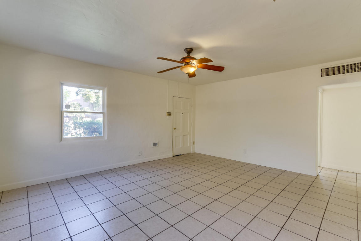 1319 E Highland Ave, Phoenix, AZ 85014 photo 6