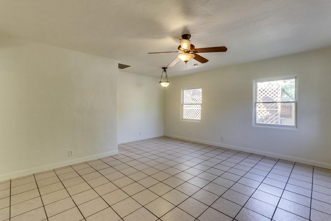 1319 E Highland Ave, Phoenix, AZ 85014 photo 5