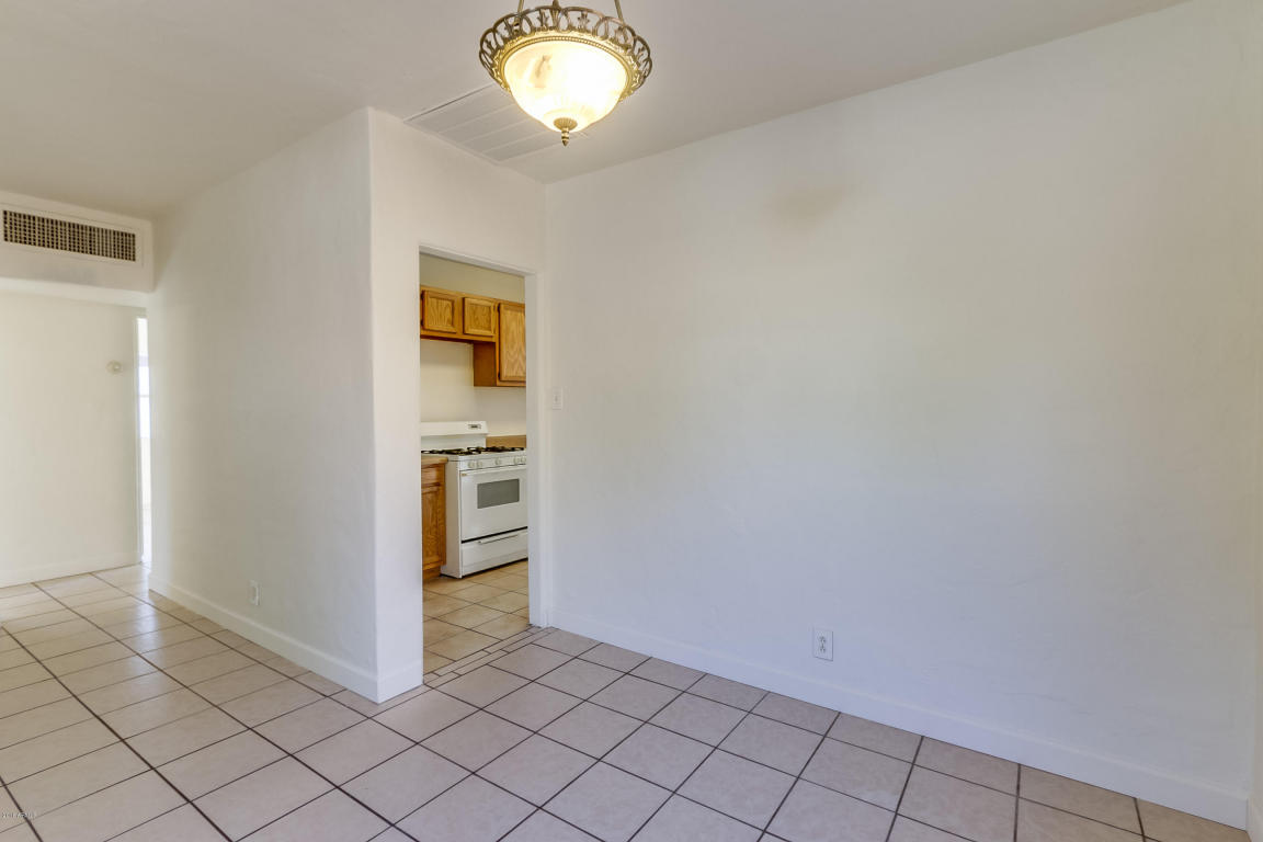 1319 E Highland Ave, Phoenix, AZ 85014 photo 7