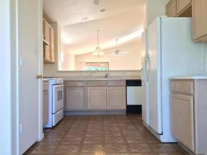 364 S Bermuda Dr, Gilbert, AZ 85296 photo 4
