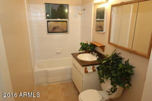 2231 E Mitchell Dr, Phoenix, AZ 85016 photo 7