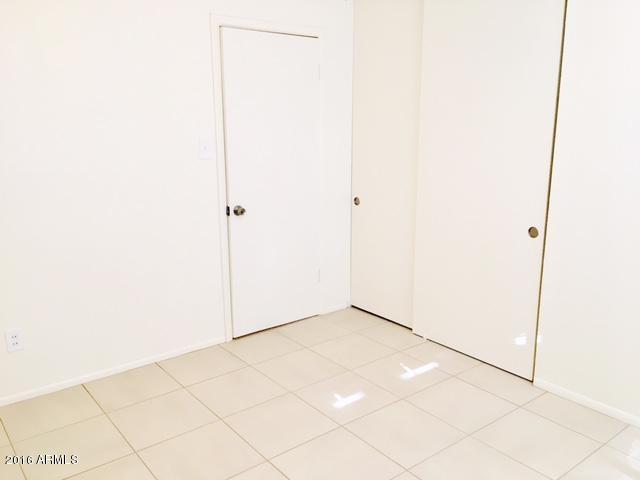 3329 N 39th Dr, Phoenix, AZ 85019 photo 20