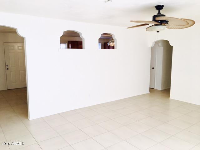 3329 N 39th Dr, Phoenix, AZ 85019 photo 8
