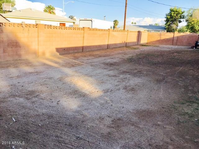 3329 N 39th Dr, Phoenix, AZ 85019 photo 23