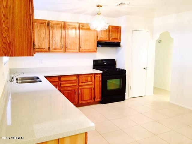 3329 N 39th Dr, Phoenix, AZ 85019 photo 5