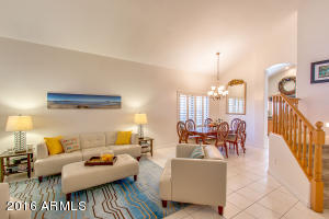 512 S Burk St, Gilbert, AZ 85296 photo 2