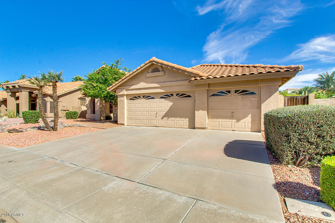 819 W Wagner Dr, Gilbert, AZ 85233 photo 2