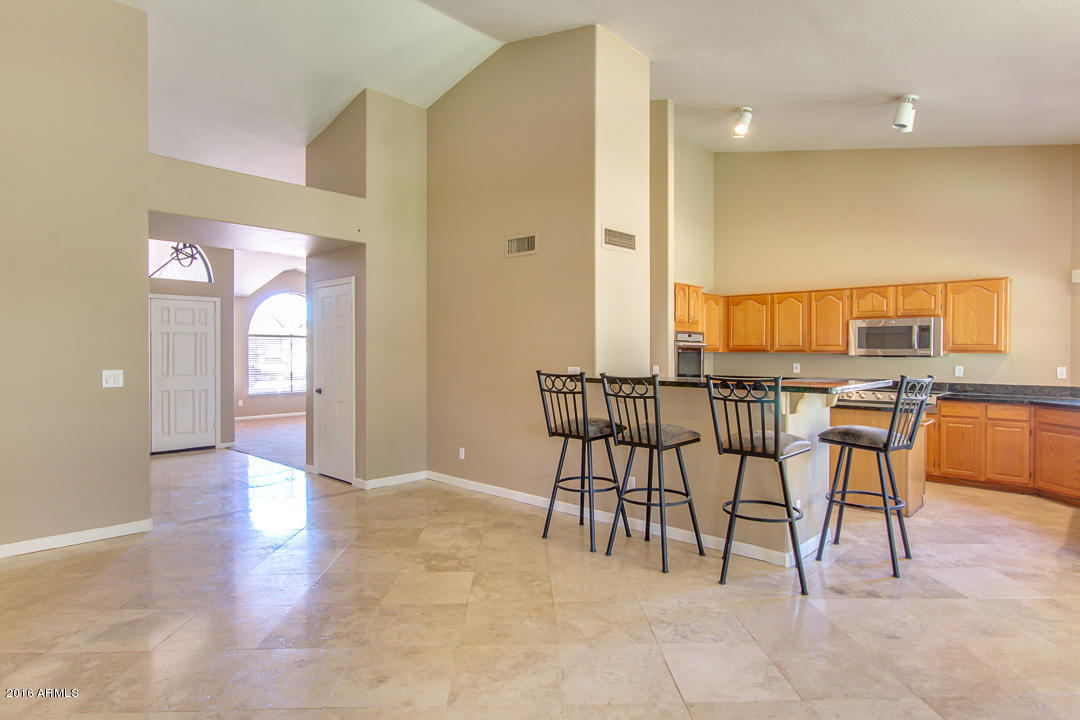 819 W Wagner Dr, Gilbert, AZ 85233 photo 9