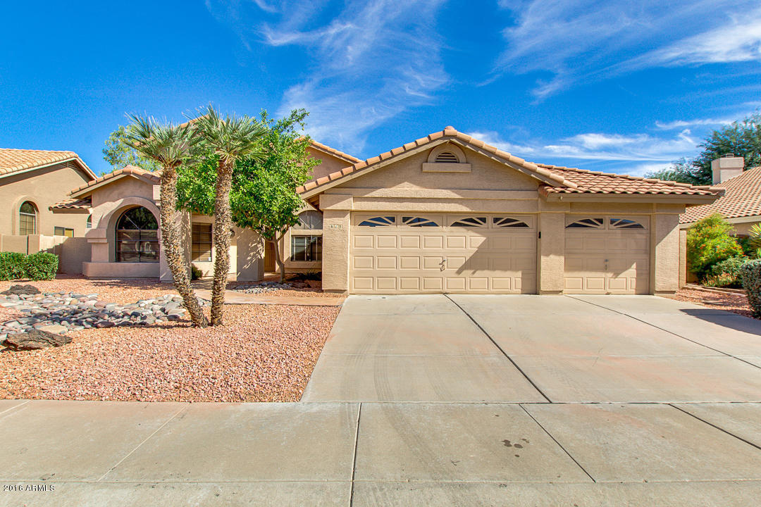 819 W Wagner Dr, Gilbert, AZ 85233 photo 1