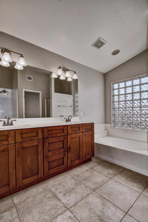 1681 E Laurel Ave, Gilbert, AZ 85234 photo 27