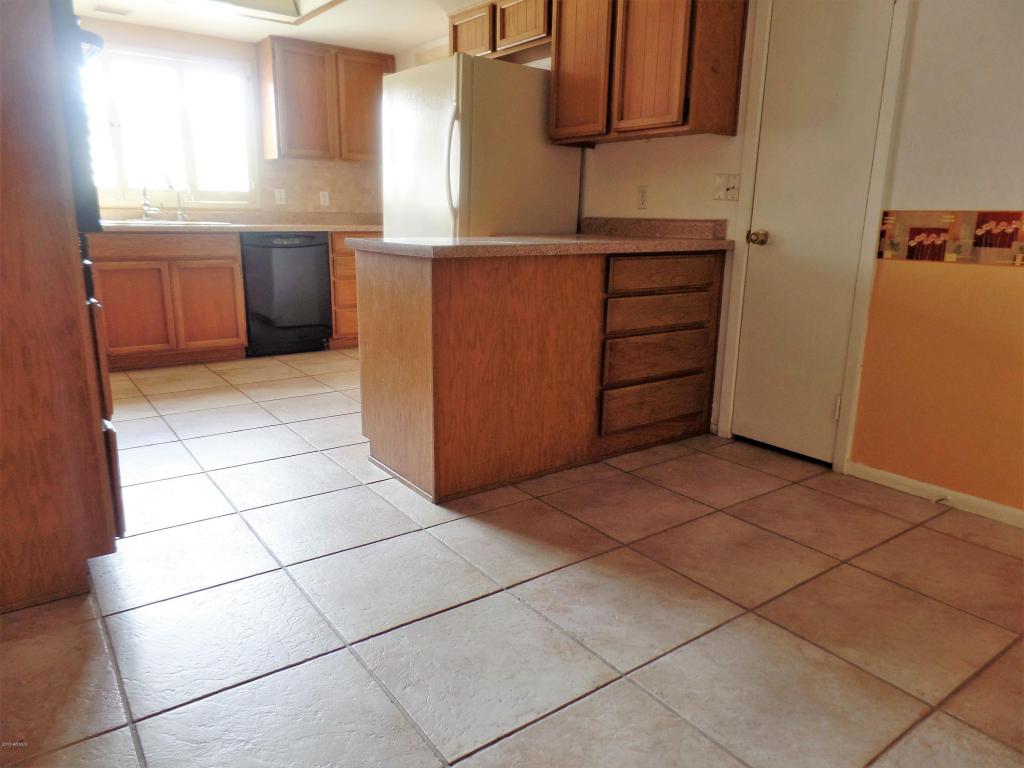 603 E Le Marche Ave, Phoenix, AZ 85022 photo 6