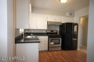 2816 E Taylor St, Phoenix, AZ 85008 photo 2