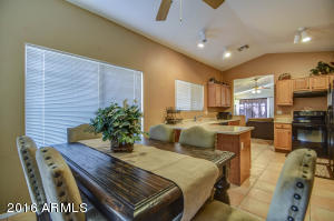 2611 E Beautiful Ln, Phoenix, AZ 85042 photo 17